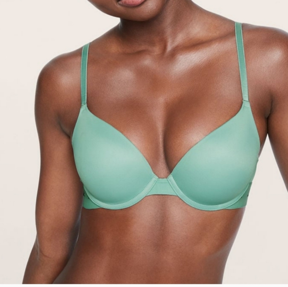 Victorias secret wear everywhere push up